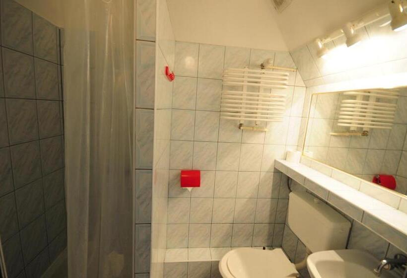 스탠다드 트리플 룸, Zajazd Pod Kasztanami