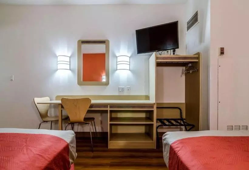 اتاق لوکس چهار تخته, Motel 6 Kearney, Ne