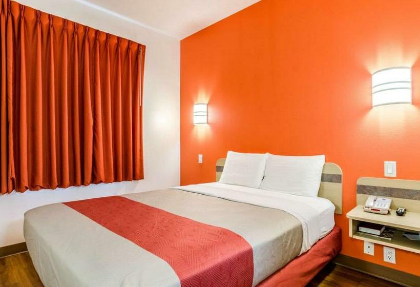 חדר סטנדרט, Motel 6 Kearney, Ne