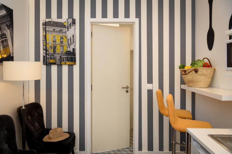 استودیوی سوپریور, Alfama Yellow House