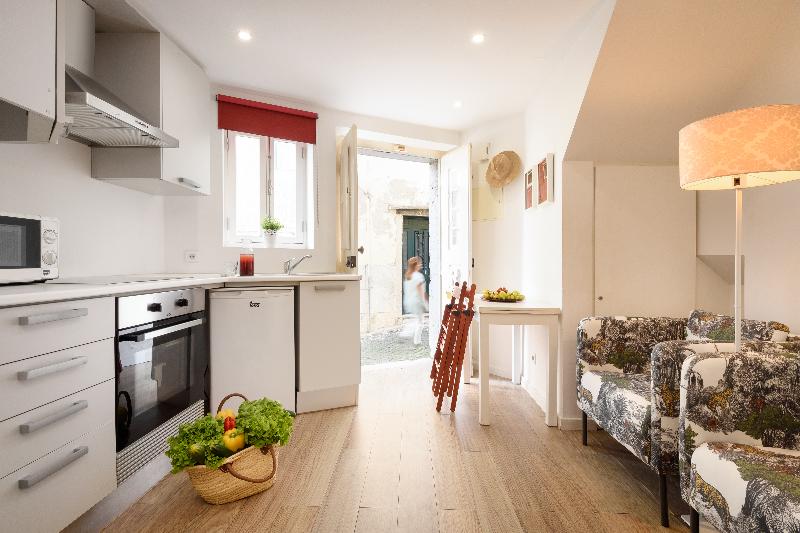 استودیوی استاندارد, Alfama Yellow House