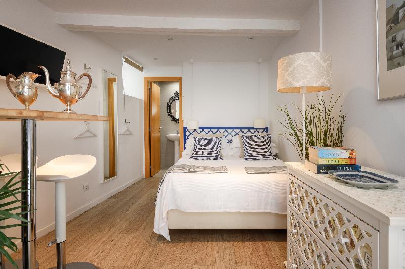 استودیوی استاندارد, Alfama Yellow House