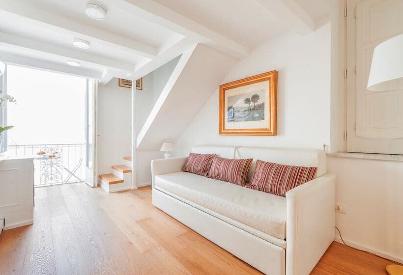 חדר דלוקס לשלושה, Palazzo Sassi