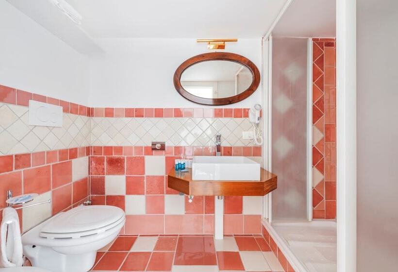 חדר דלוקס לשלושה, Palazzo Sassi