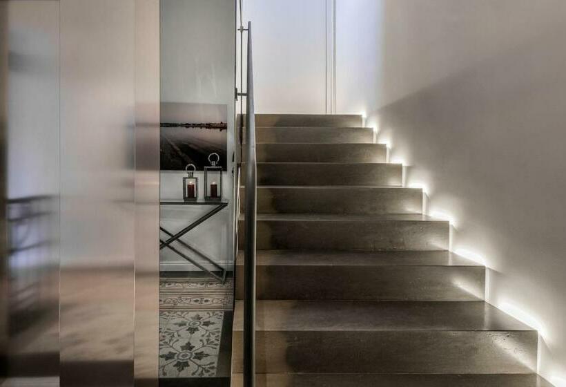 스탠다드 발코니 스튜디오, Viacolvento