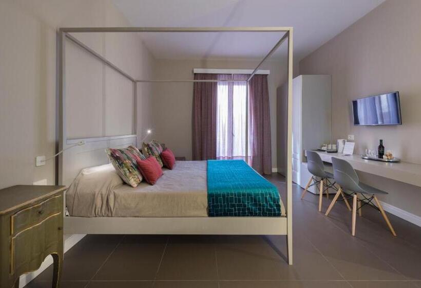 Студио Стандарт с Балконом, Viacolvento