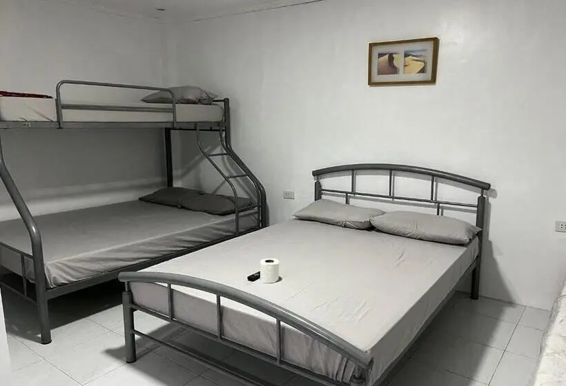 ファミリールーム, Nolina S Transient Rooms Alaminos, Pangasinan