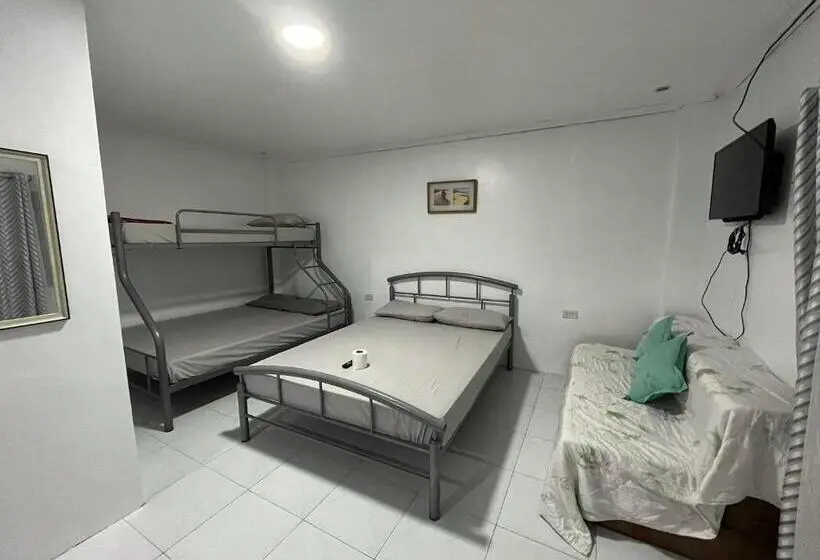 ファミリールーム, Nolina S Transient Rooms Alaminos, Pangasinan