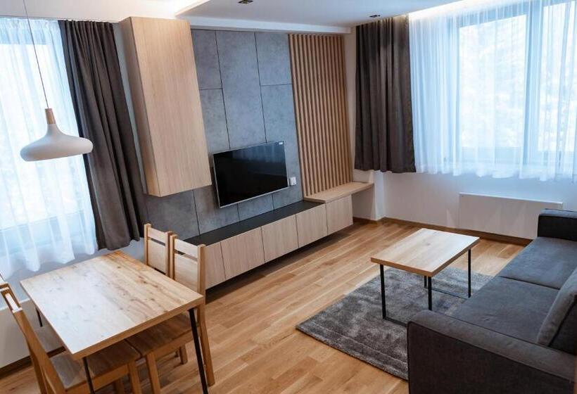 آپارتمان 1 خوابه, Aparthotel Zlatni Javor