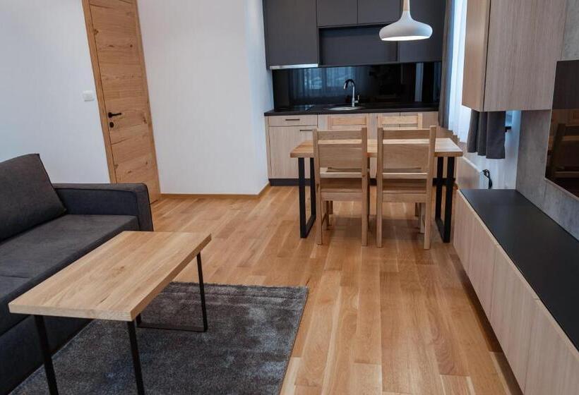 آپارتمان 1 خوابه, Aparthotel Zlatni Javor