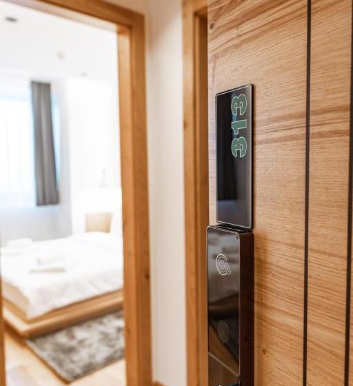 آپارتمان 1 خوابه, Aparthotel Zlatni Javor