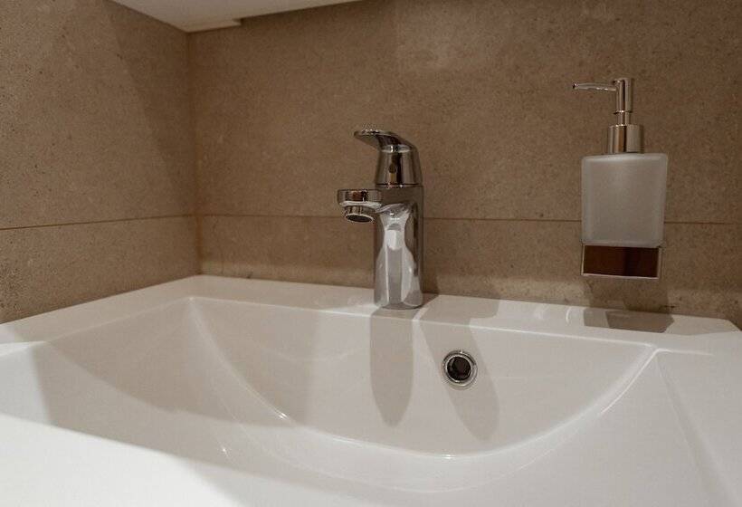 آپارتمان 1 خوابه, Aparthotel Zlatni Javor