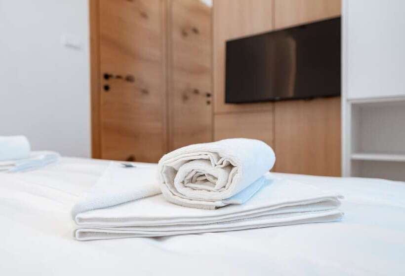 آپارتمان 1 خوابه, Aparthotel Zlatni Javor