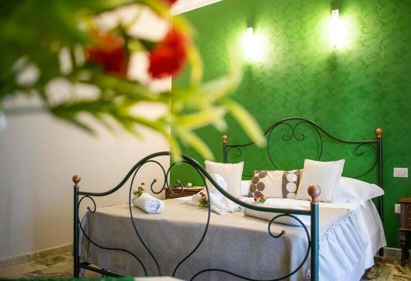اتاق استاندارد چهار تخته, B&b Sulla Rupe