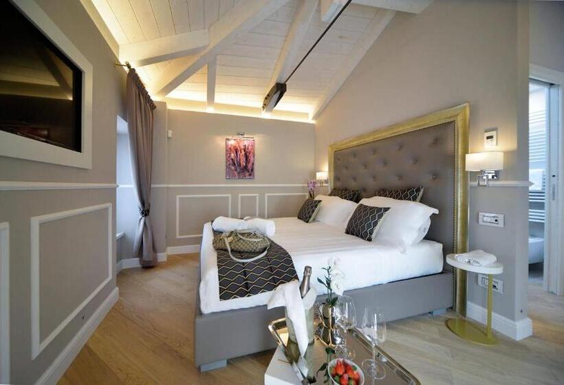 Номер Deluxe с Балконом, Eleìra Luxury Accomodations
