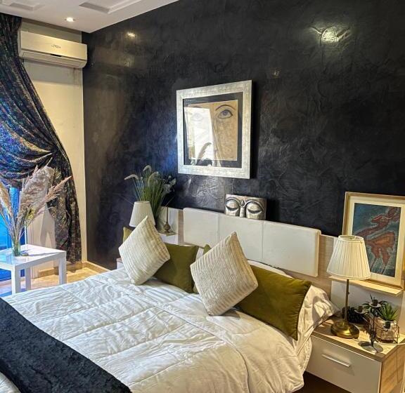 اتاق استاندارد با بالکن, Luxury Grey Suite In Hay Riad
