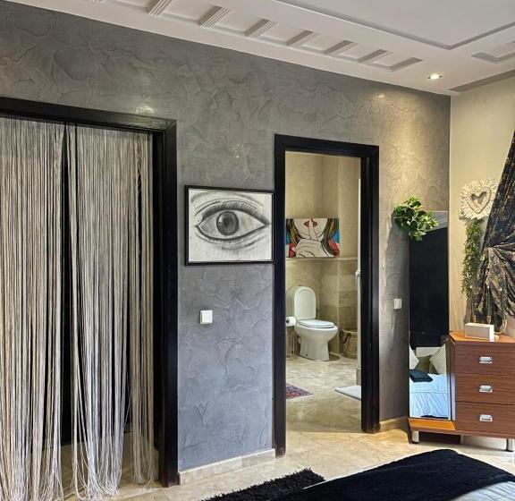 اتاق استاندارد با بالکن, Luxury Grey Suite In Hay Riad