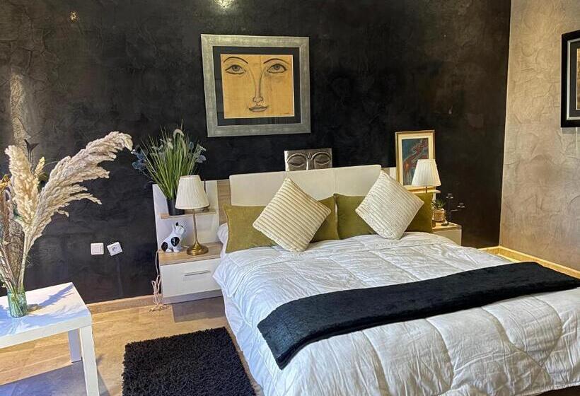 اتاق استاندارد با بالکن, Luxury Grey Suite In Hay Riad