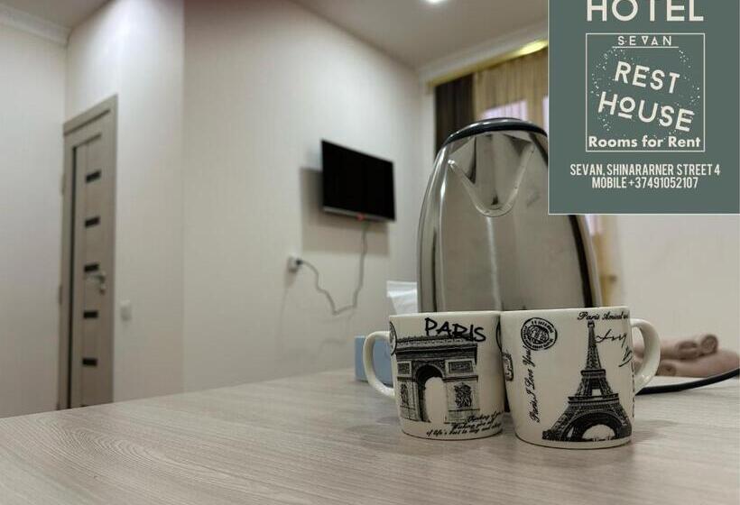 اتاق استاندارد, Sevan Rest House