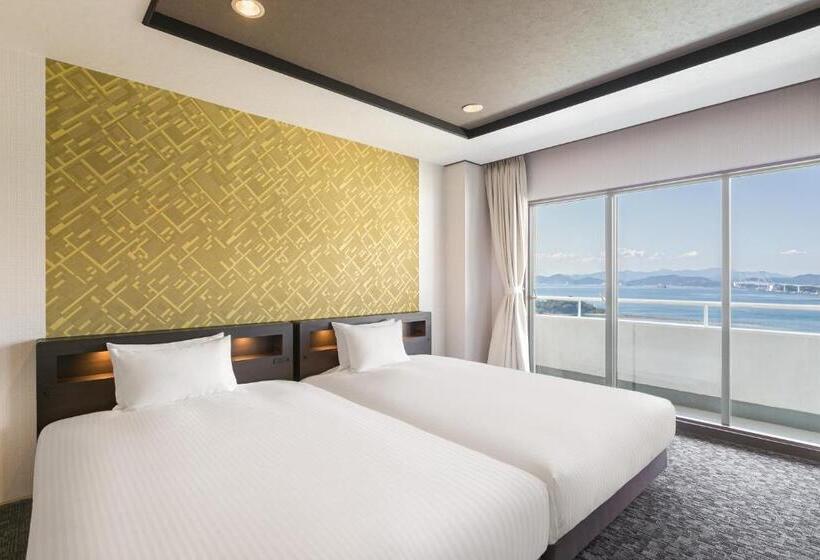 جناح جونيور مطلّ علي البحر, Grand Mercure Awaji Island Resort & Spa