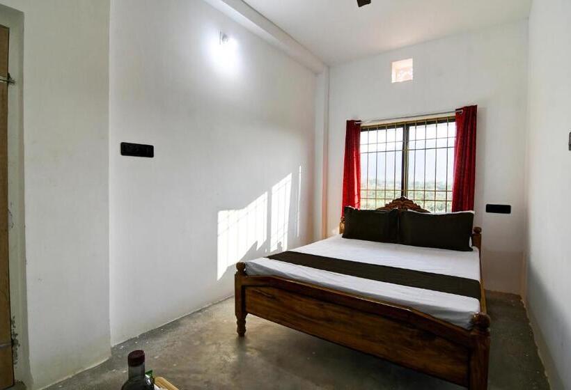 חדר קלאסי לשלושה, Hill View Lodge &