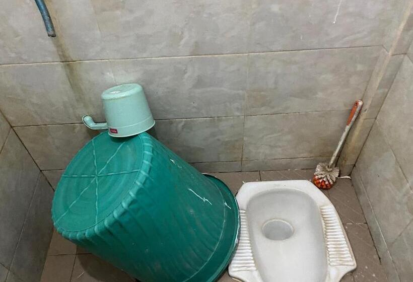 Standart Oda, Oyo 93407 Kos Sweta