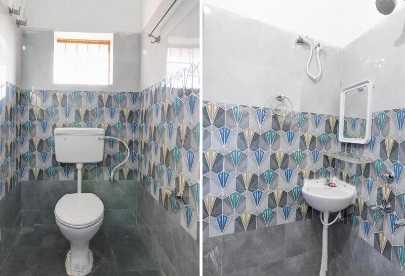 חדר קלאסי לשלושה, Hill View Lodge &