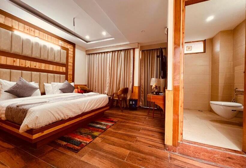 غرفة ديلوكس, Lee Green, On Mall Road Manali
