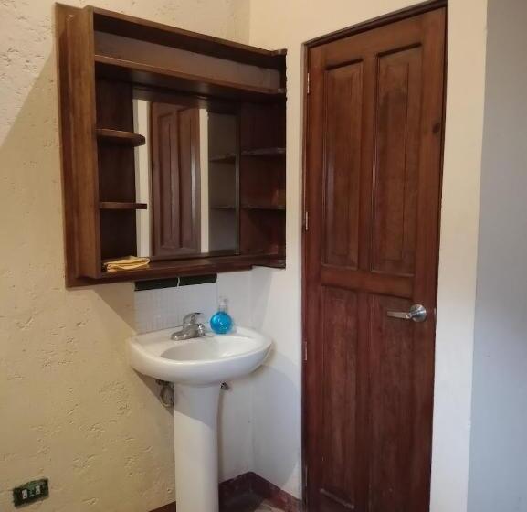 اتاق استاندارد, Vihara   Hostel