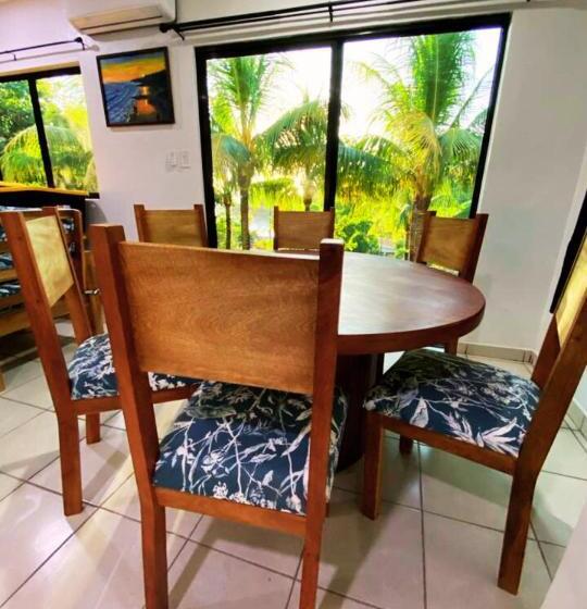 شقة غرفة واحدة, Olas Permanentes Buena Vista El Zonte