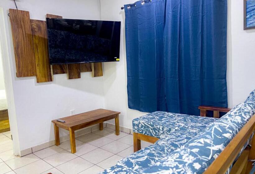 شقة غرفة واحدة, Olas Permanentes Buena Vista El Zonte