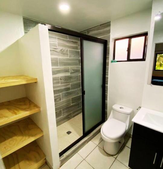 شقة غرفة واحدة, Olas Permanentes Buena Vista El Zonte