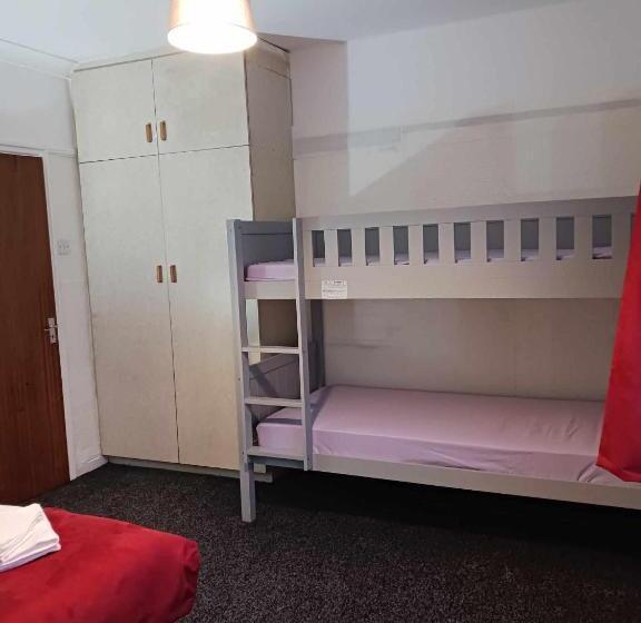 Четырехместный Номер Стандарт, Amarillys Guest House