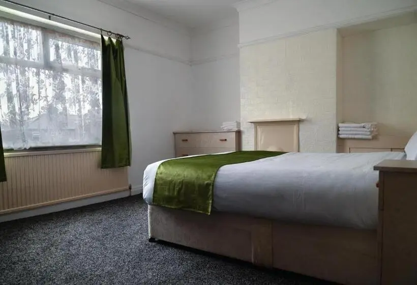 スタンダード4人部屋, Amarillys Guest House