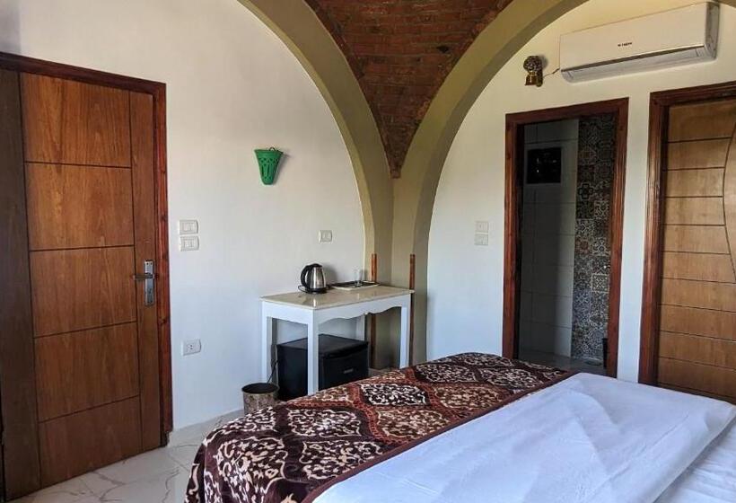 デラックスルーム, Yasmine Guest House