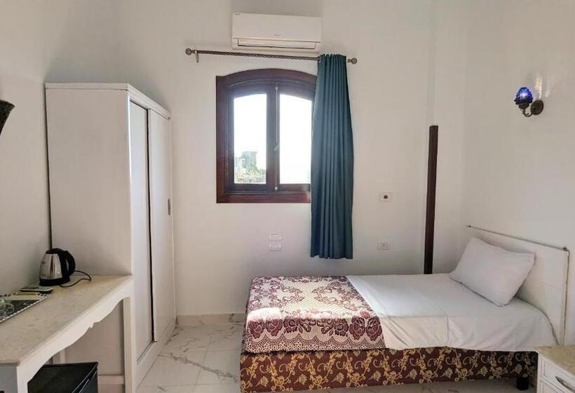 デラックスルーム, Yasmine Guest House