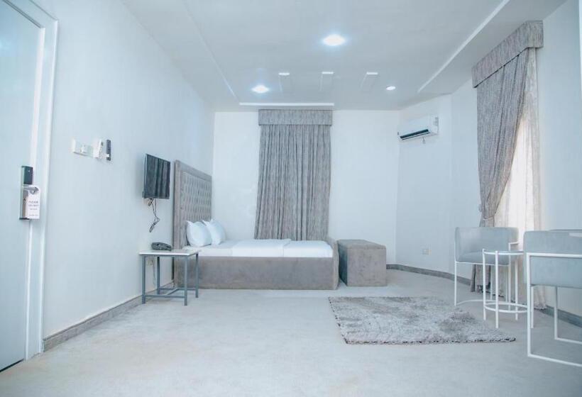 اتاق لوکس با تخت بزرگ, Sakasa Hotel And Suites