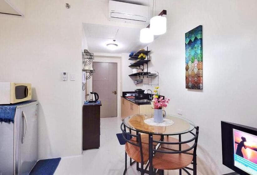 استودیو خانوادگی, The Captain’s Cabin Tagaytay