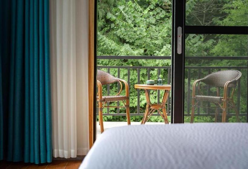 חדר סטנדרט עם מרפסת, Zhangjiajie Qiquan Vacation B&b
