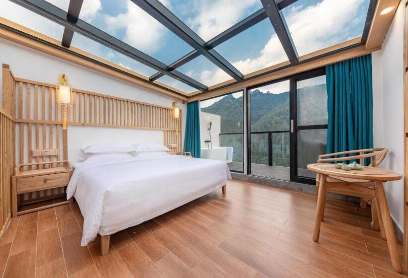 Номер Стандарт с Гидромассажем, Zhangjiajie Qiquan Vacation B&b