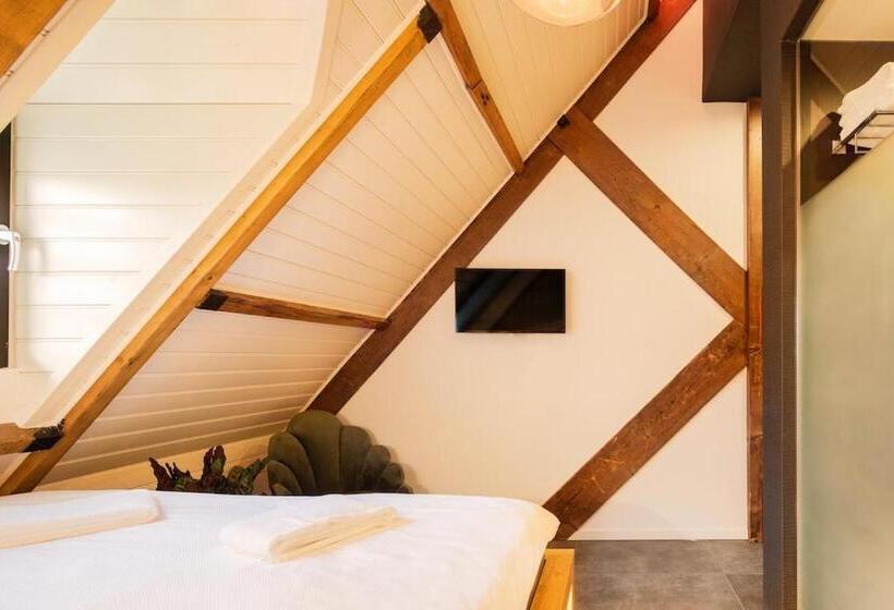 اتاق سوپریور, Bunk Hostel Utrecht