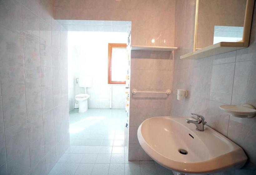 标准房带园景, Agriturismo L Acquabona