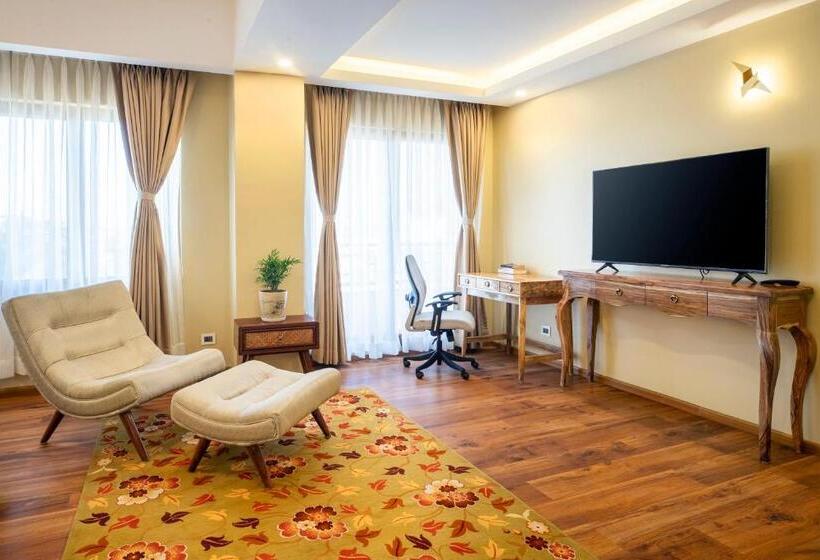 1 Bedroom Penthouse Apartment, Atisha