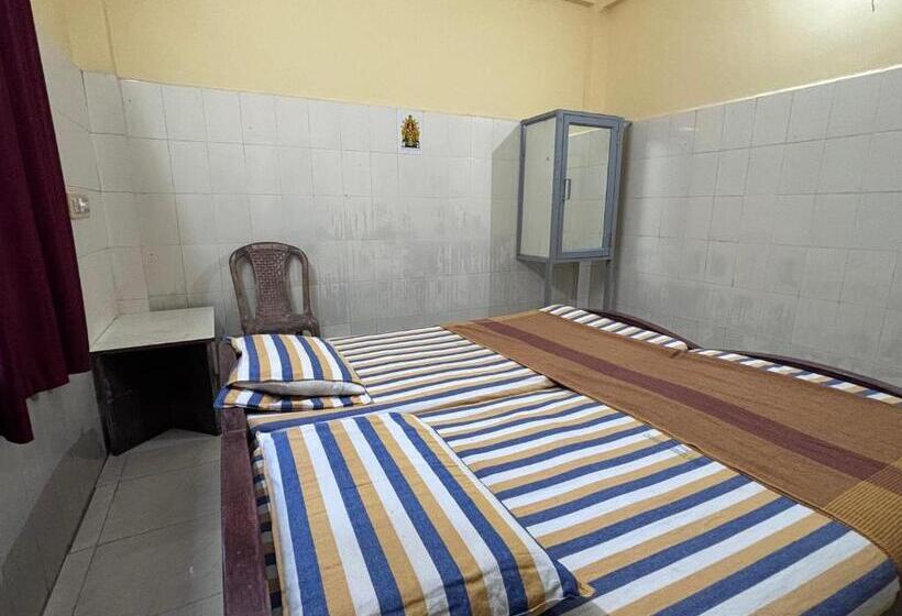 标准间, Chinmayi Tourist Home   Opposite To Temple Only 50 M