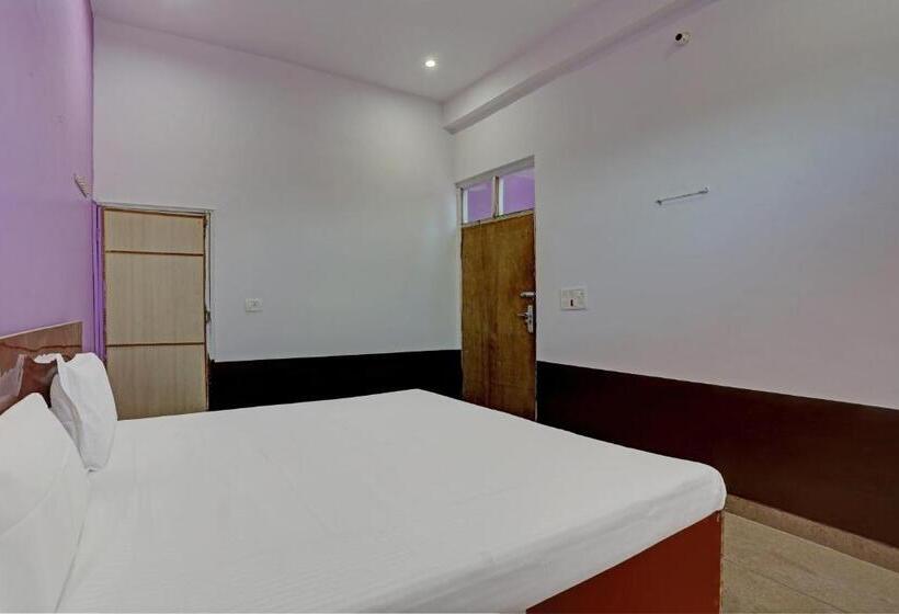 غرفة كلاسيكية ثلاثية, Oyo Sky Oyo