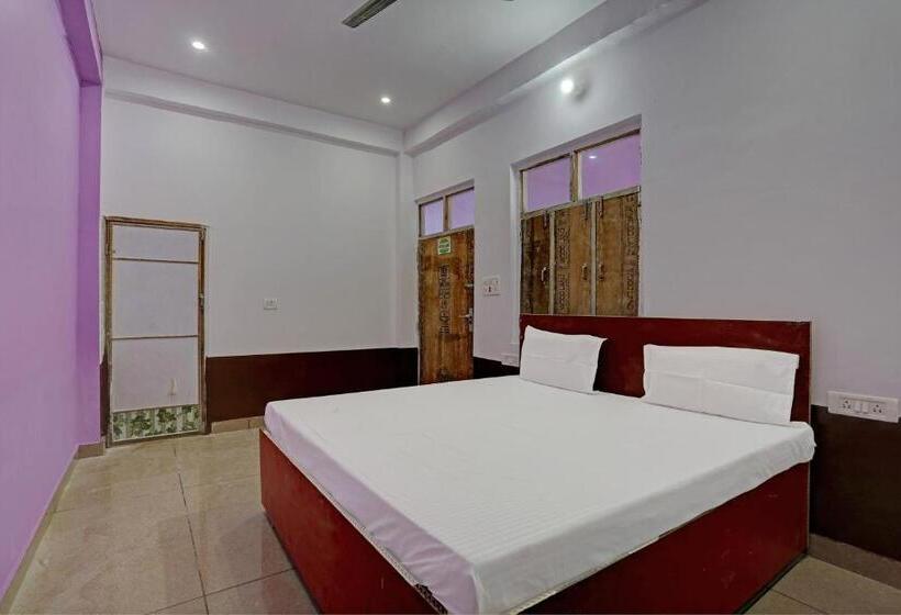 غرفة كلاسيكية ثلاثية, Oyo Sky Oyo