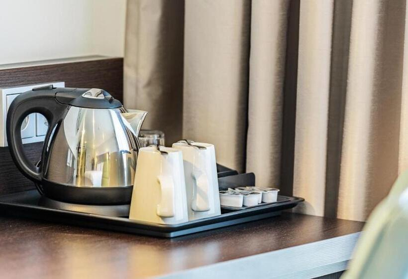 Номер Стандарт, Premier Inn Dresden City Zentrum