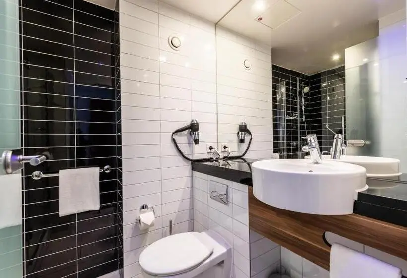 Standard Yhden Hengen Huone, Premier Inn Dresden City Zentrum