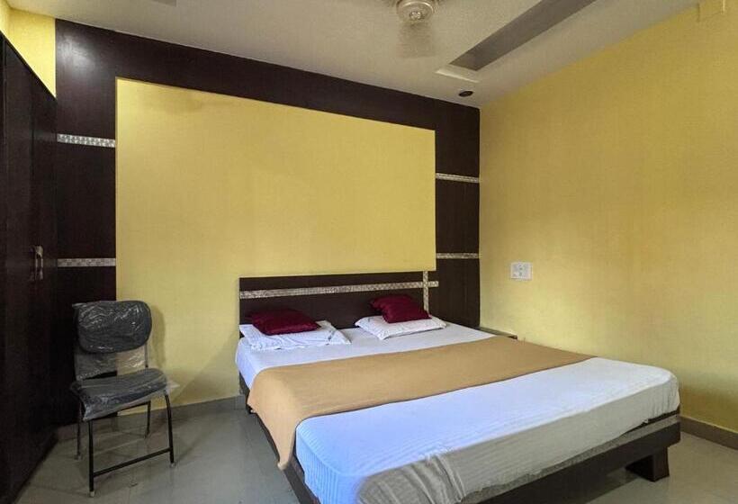 豪华房间, Chinmayi Tourist Home   Opposite To Temple Only 50 M