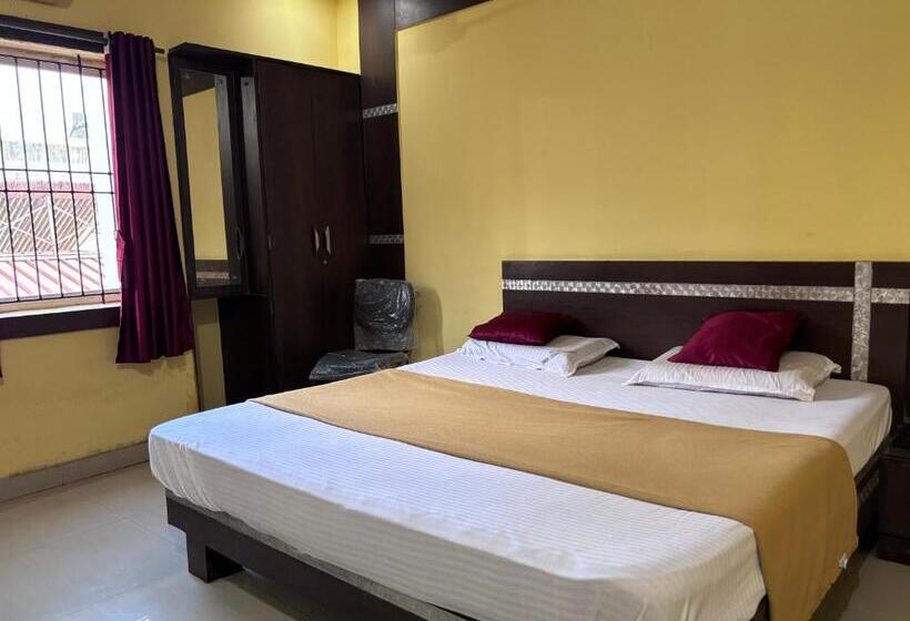 豪华房间, Chinmayi Tourist Home   Opposite To Temple Only 50 M